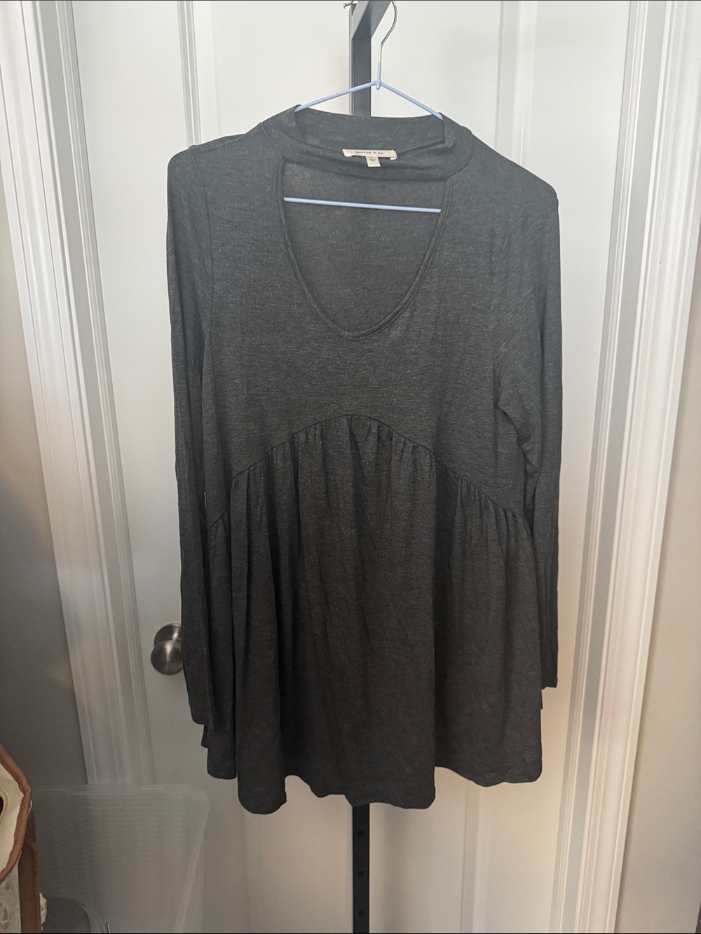 Women’s Charcoal Gray Tunic Top - Relaxed Long Sleeve